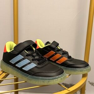 Adidas courtblock ELC in sky solar lime Black easy closing Sneakers kids size 1